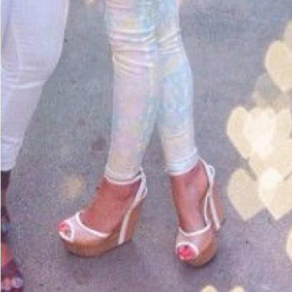 White Summer Wedge